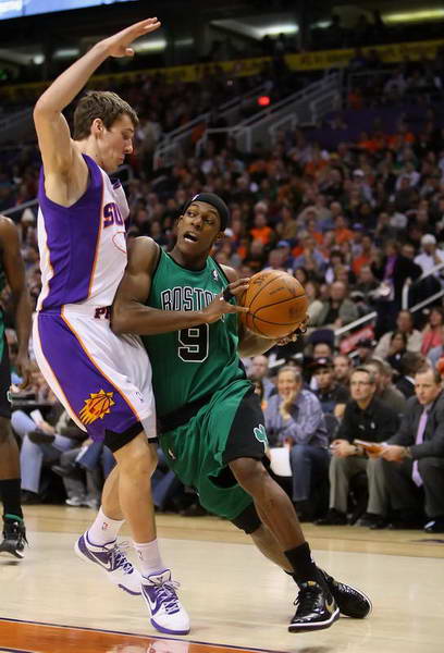 致力于推动 致力于推动